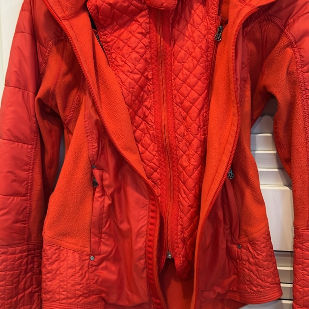 Lululemon jacket - Picture 4 of 7